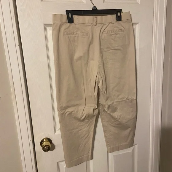 Kim Rogers women’s Beige Chinos - Picture 6 of 7